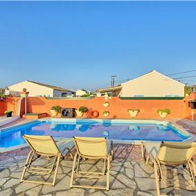 3 bedroom seaside villa with pool, Acharavi, sleeps 6